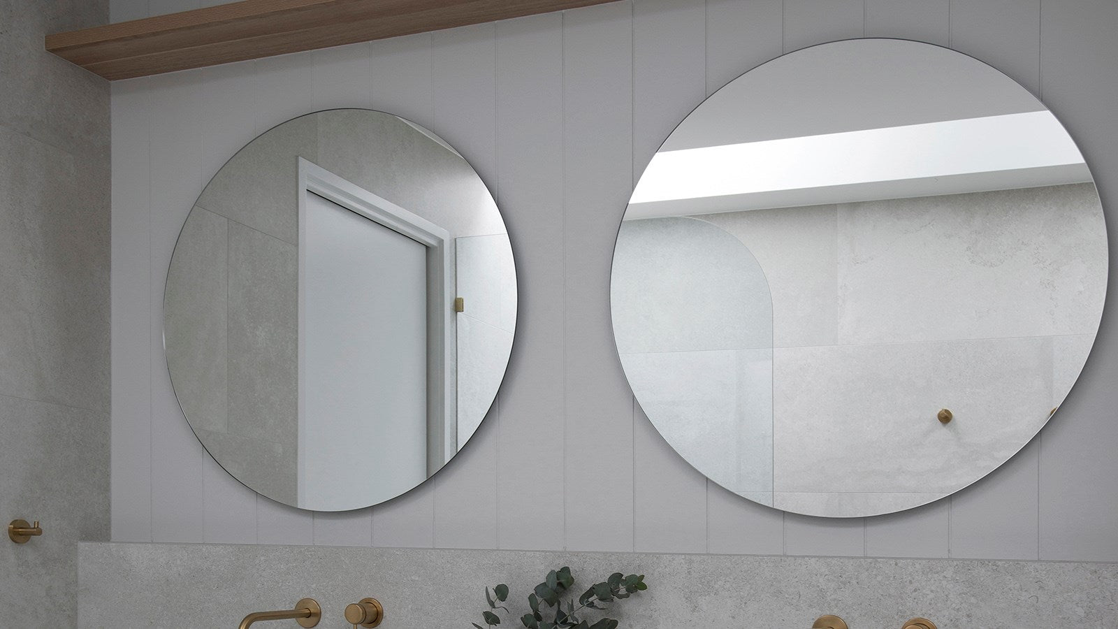 Round Polished Edge Mirror